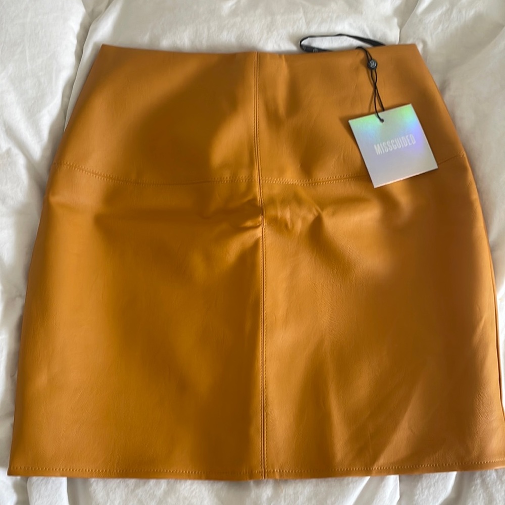 NWT Missguided skirt - mini pencil skirt, never worn with tags on
